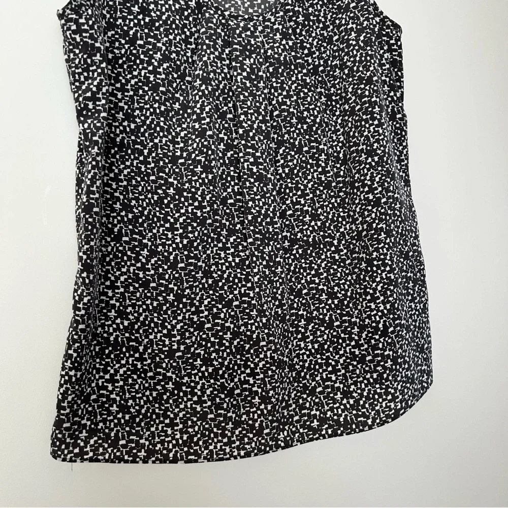 GAP Womens Sleeveless Geo Print Blouse